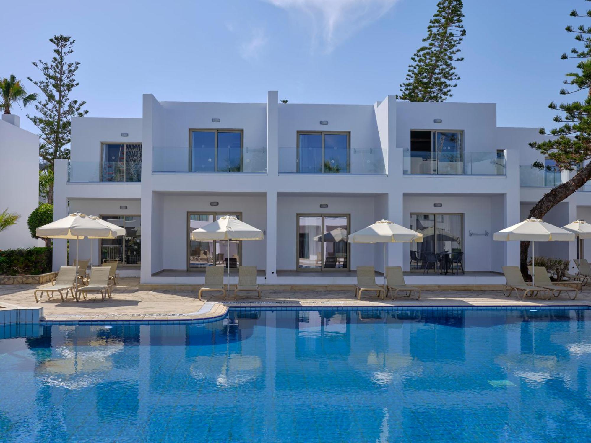 Atlantica Panthea Resort Agia Napa Exterior foto