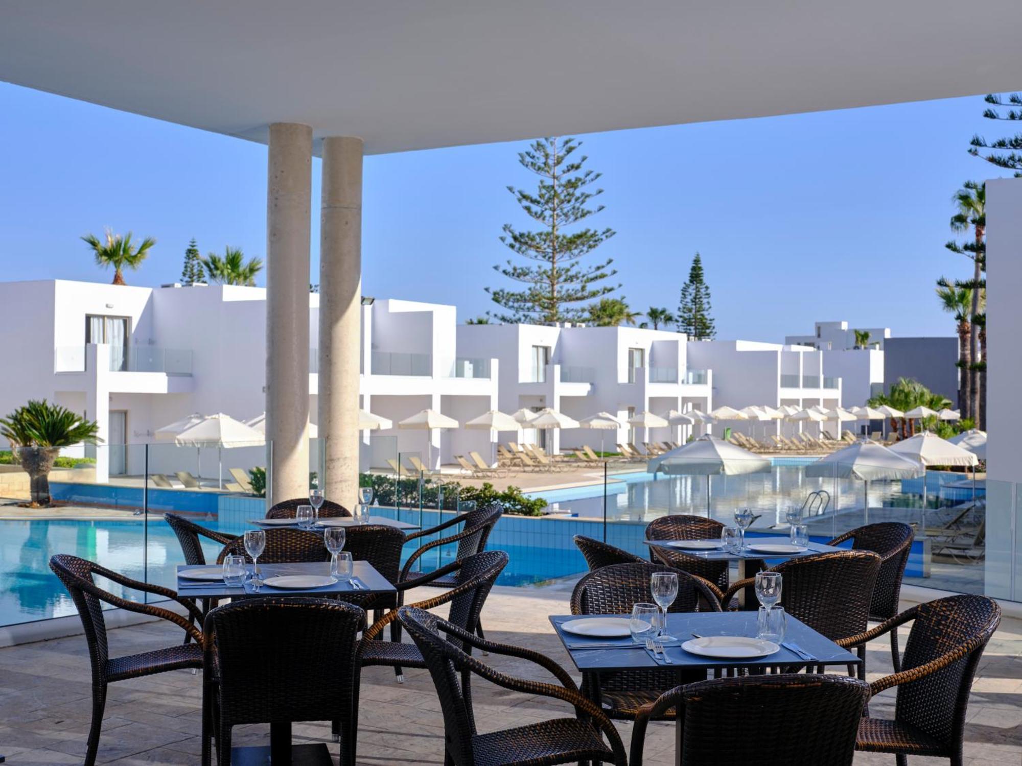 Atlantica Panthea Resort Agia Napa Exterior foto